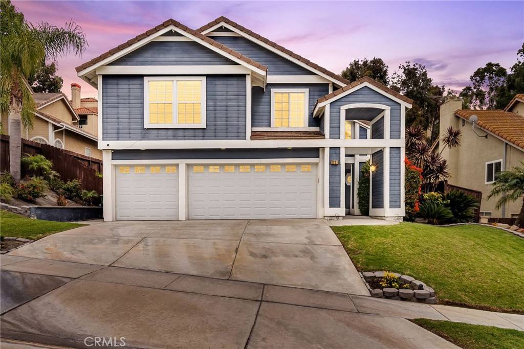 Corona, CA 92882,1221 Kraemer DR