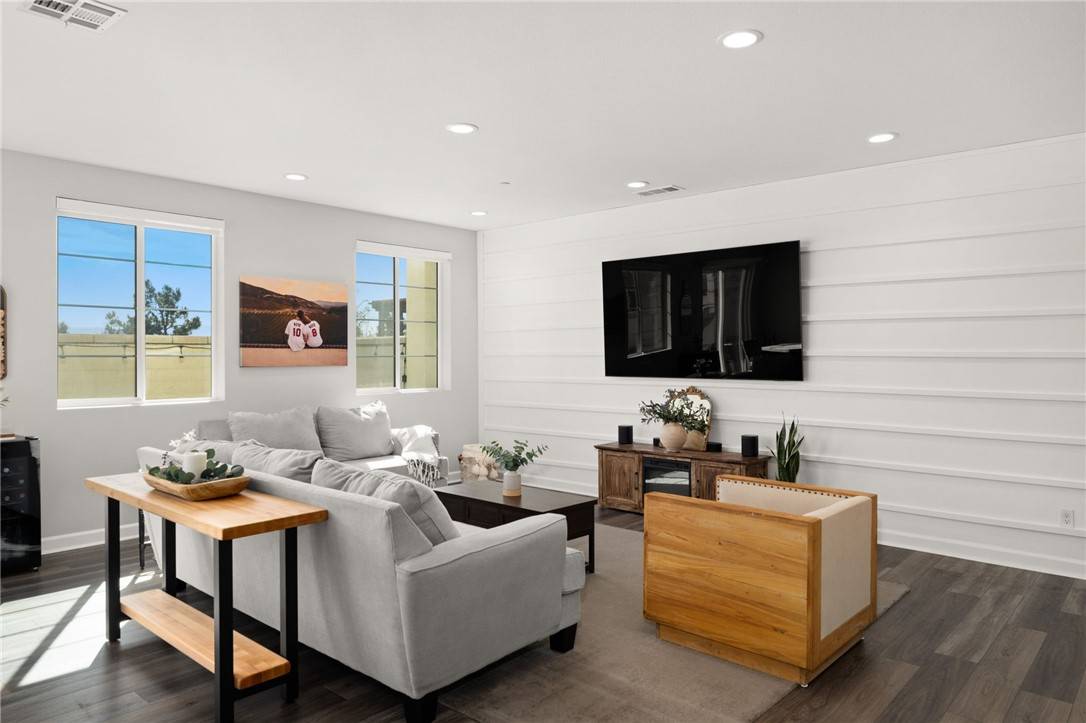 Ontario, CA 91761,3602 E Delight Paseo #93