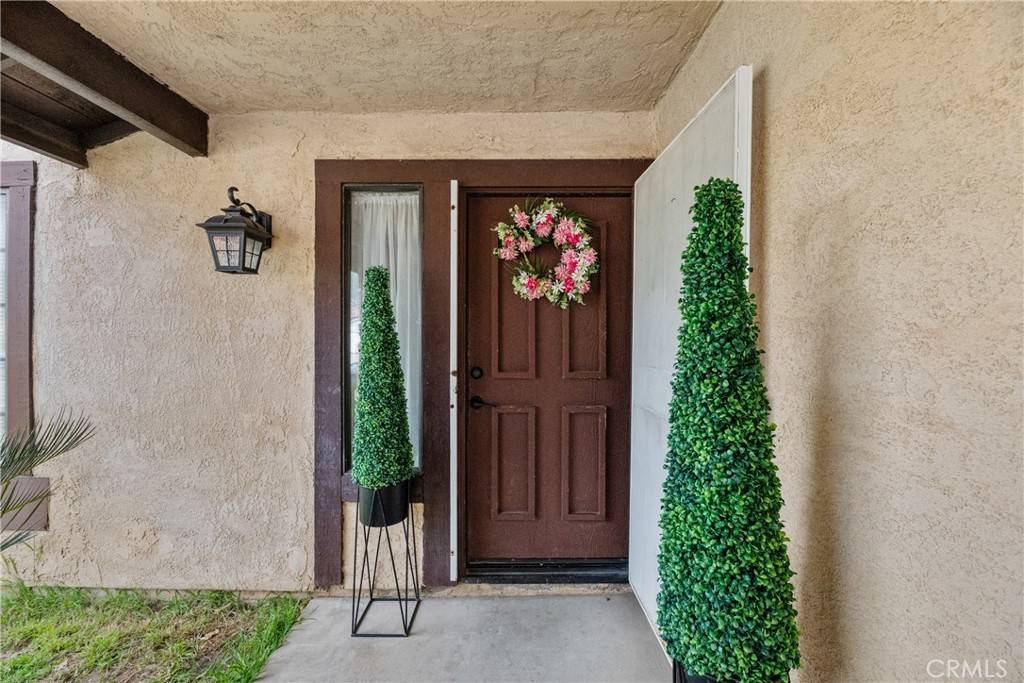 San Bernardino, CA 92407,2505 Rosemary LN