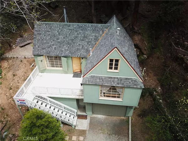 Lake Arrowhead, CA 92352,230 Fremont RD