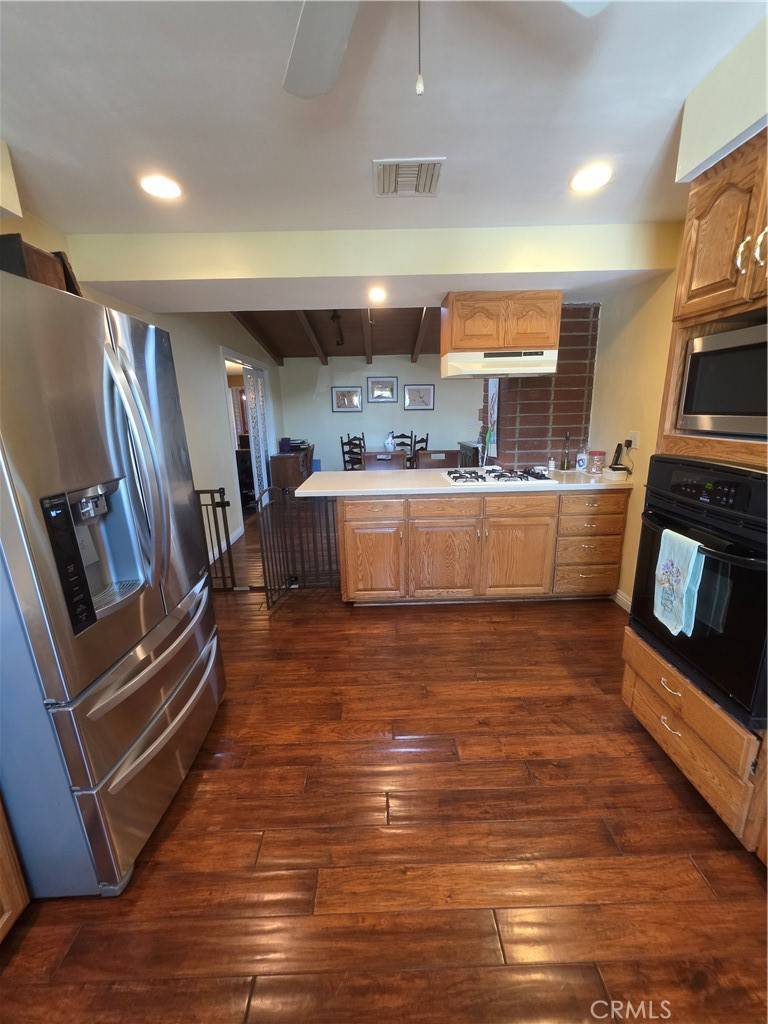 Sun Valley, CA 91352,9986 Stonehurst AVE