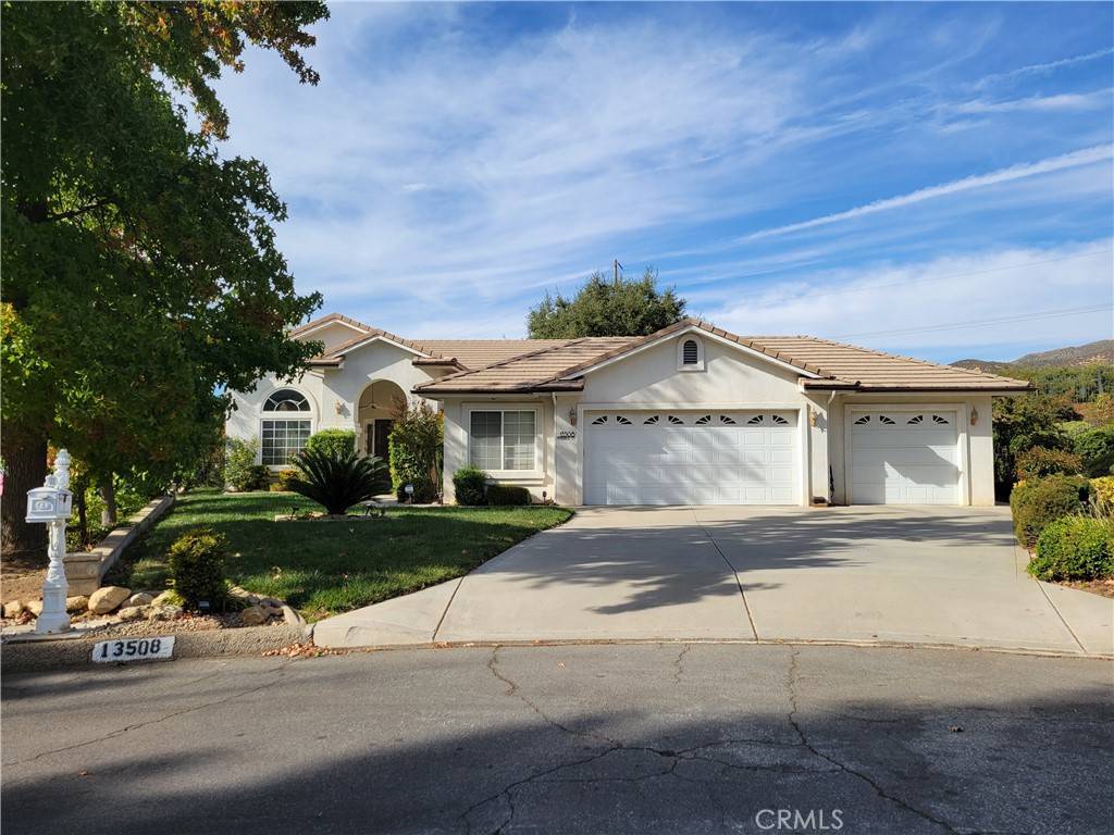 13508 Pineridge CT, Yucaipa, CA 92399