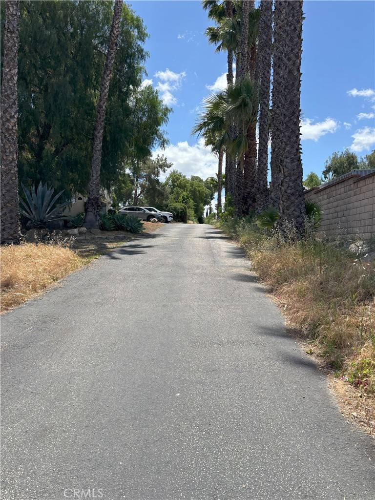 Corona, CA 92882,1037 Serfas Club DR