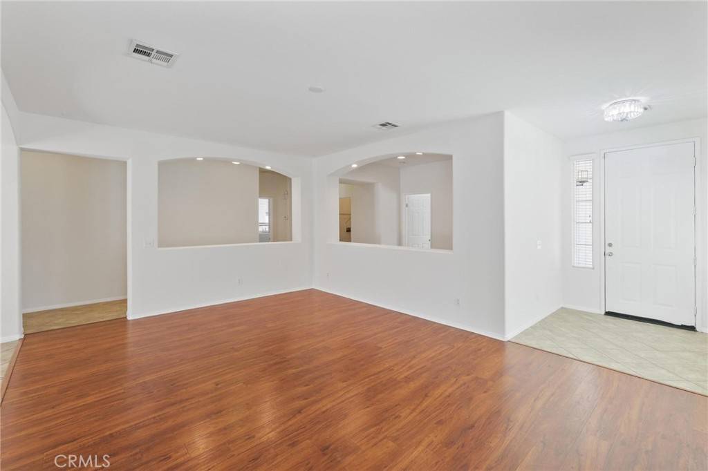 Hesperia, CA 92344,9422 Dragon Tree DR