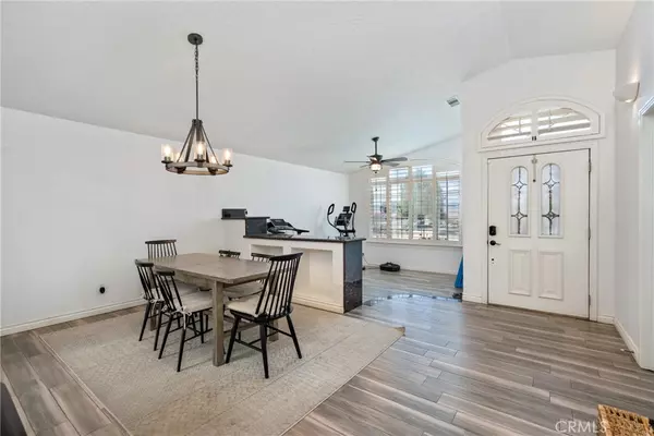 Apple Valley, CA 92307,16501 Menahka RD
