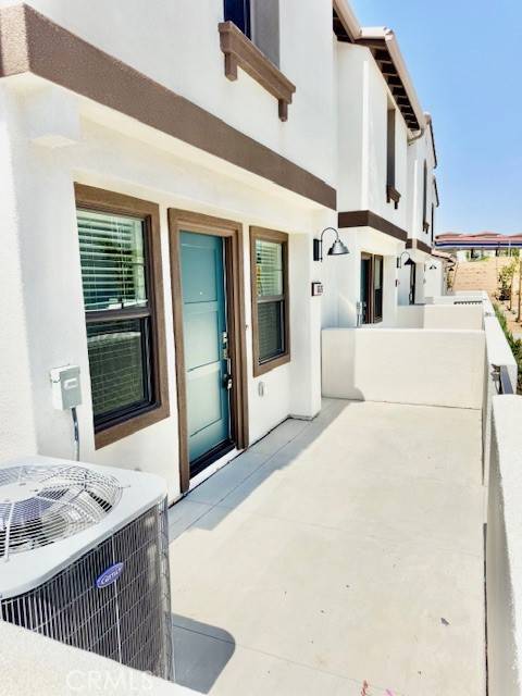 Fontana, CA 92336,16126 Lumia WAY