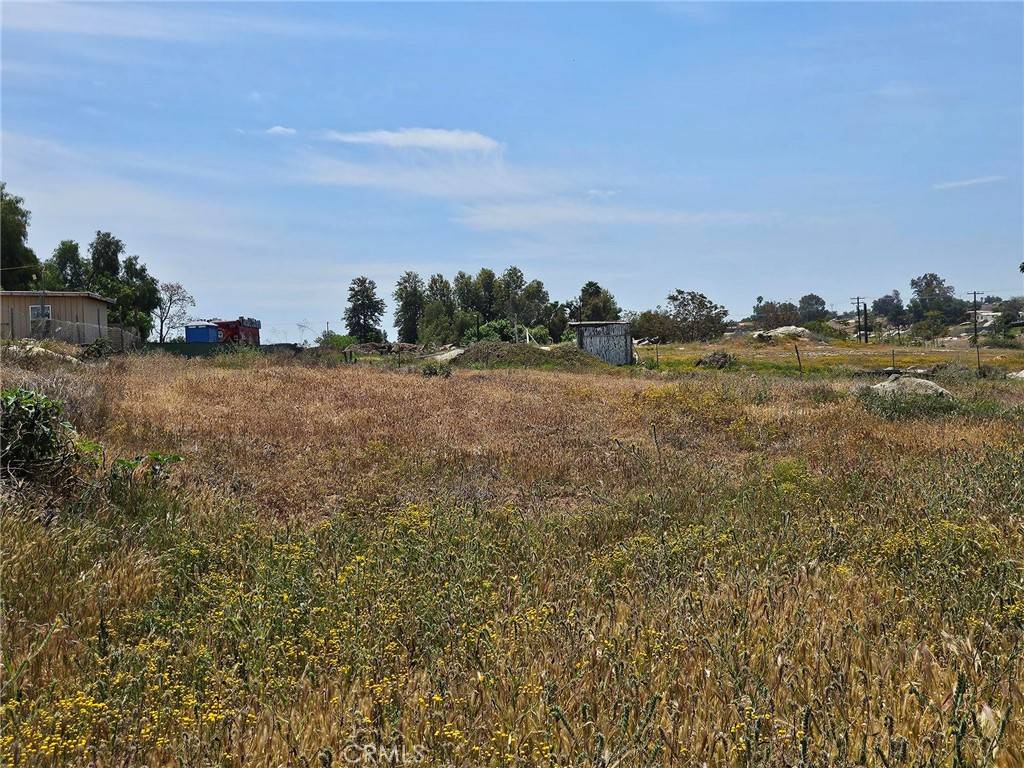 Perris, CA 92570,0 Orange ST