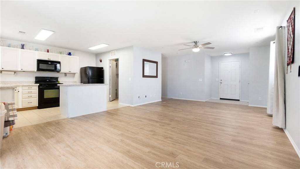 Lancaster, CA 93535,3261 James CT