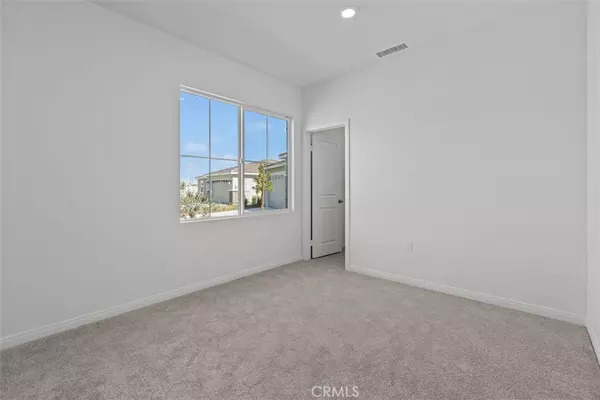 Moreno Valley, CA 92557,25860 Melnik CT