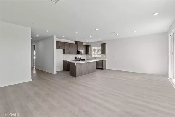 Moreno Valley, CA 92557,25903 Melnik CT