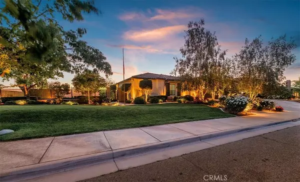 8019 Horizon View DR, Riverside, CA 92506