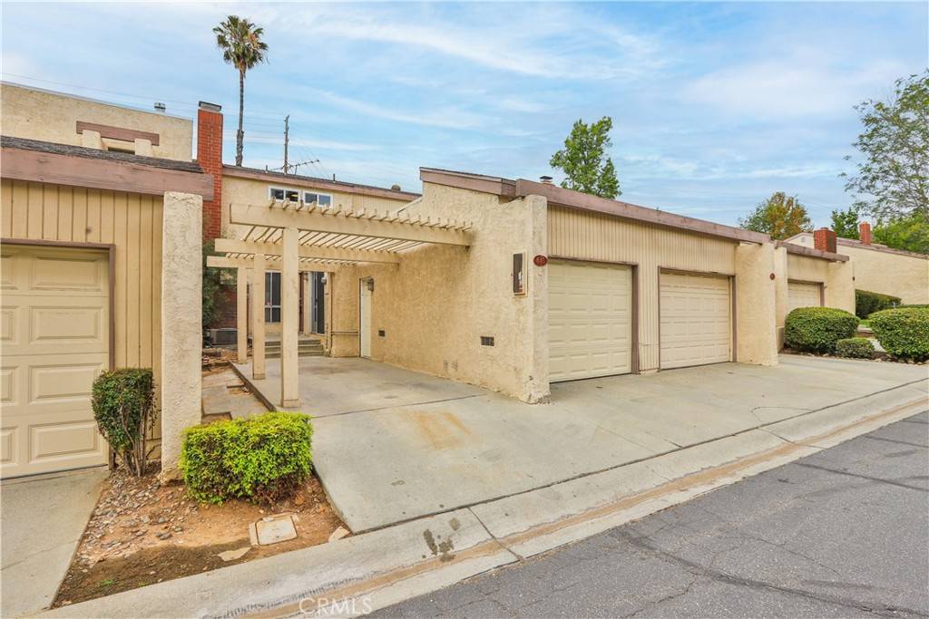 845 Daffodil DR, Riverside, CA 92507