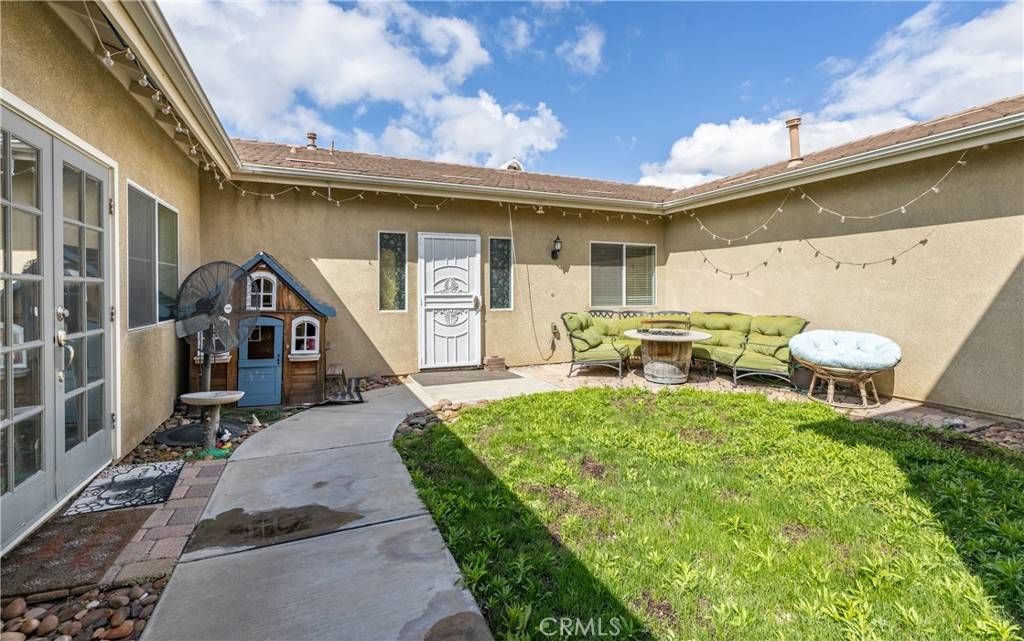 Highland, CA 92346,7840 La Cresta ST