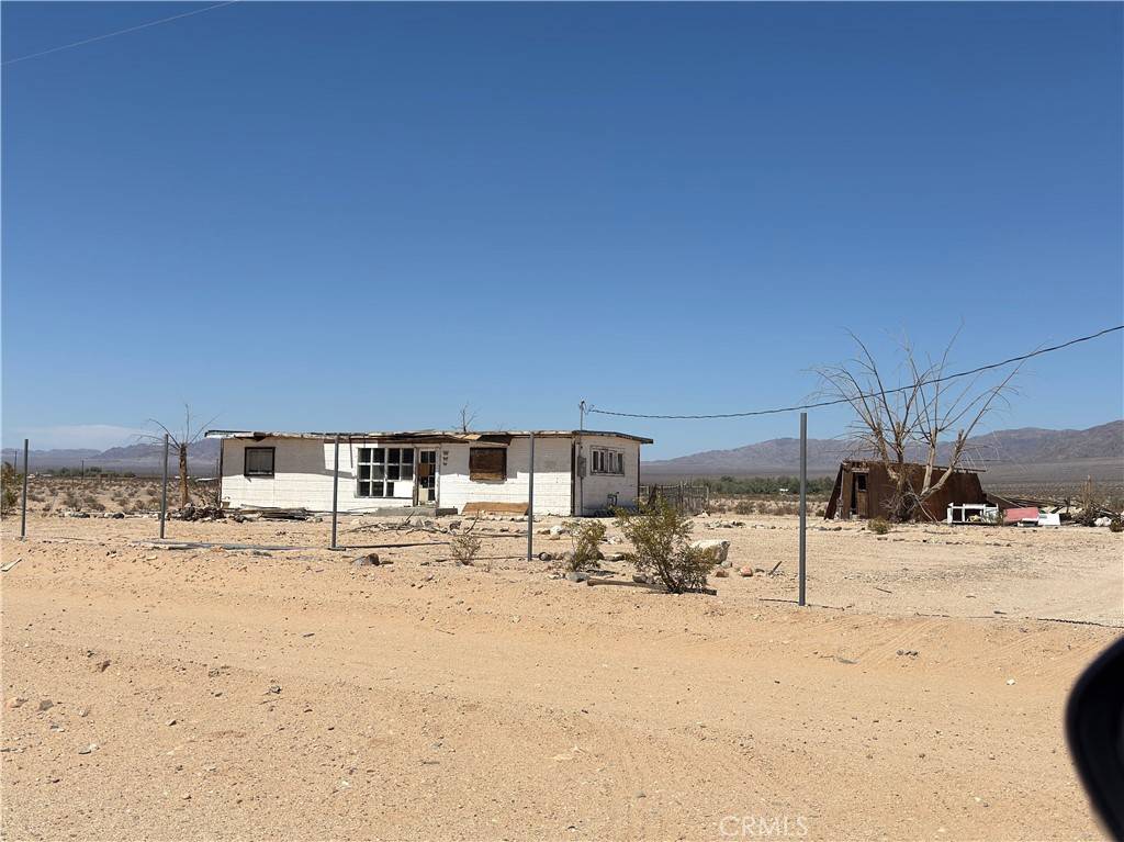 83461 Helen, 29 Palms, CA 92277