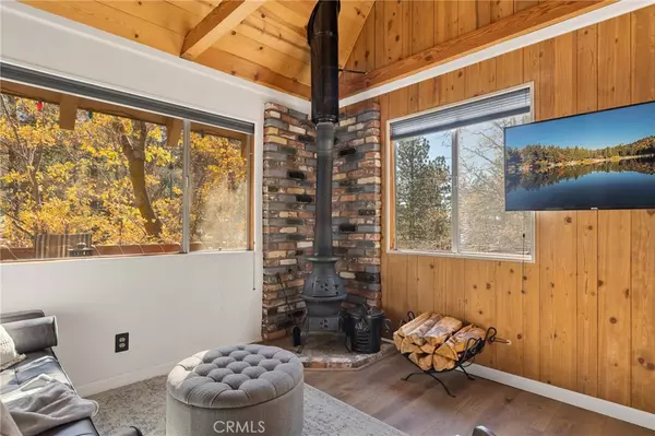 Green Valley Lake, CA 92341,32903 Canyon DR