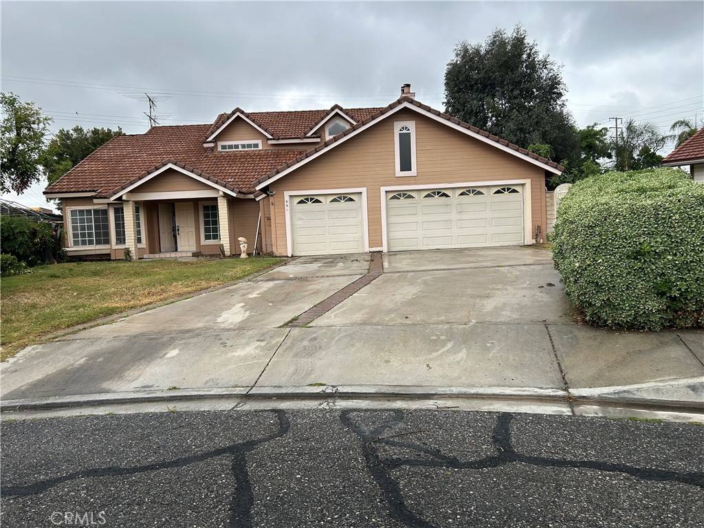 Colton, CA 92324,991 Latham ST