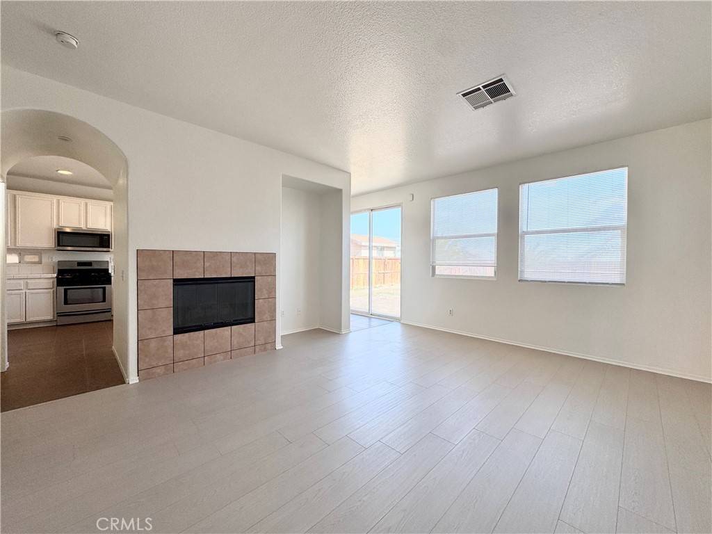 Victorville, CA 92394,14444 Moon Valley ST