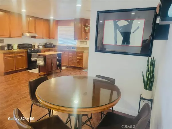 Paramount, CA 90723,15649 Aravaca DR