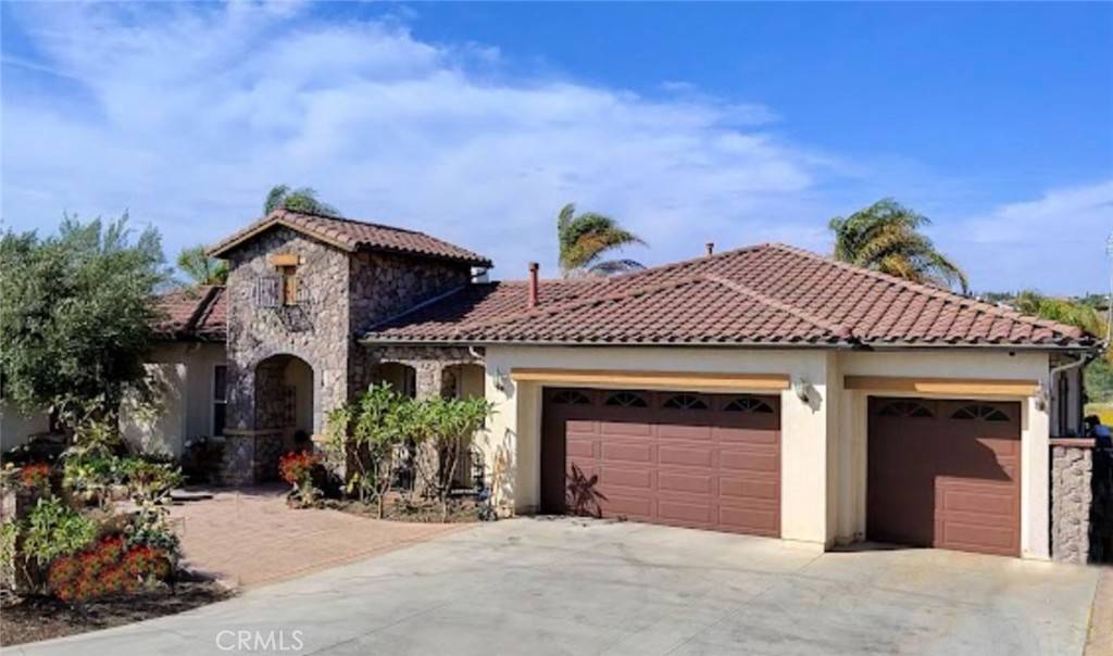 7940 Choi DR, Riverside, CA 92506
