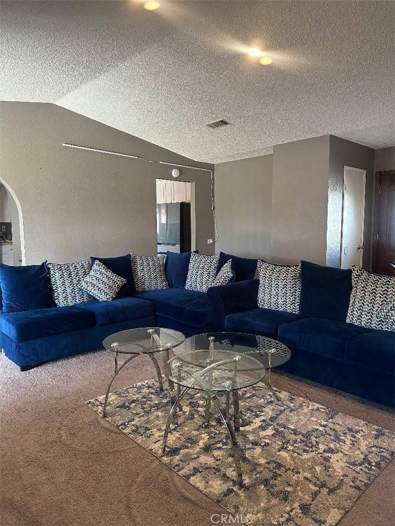 Victorville, CA 92395,12850 Desert Creek CIR