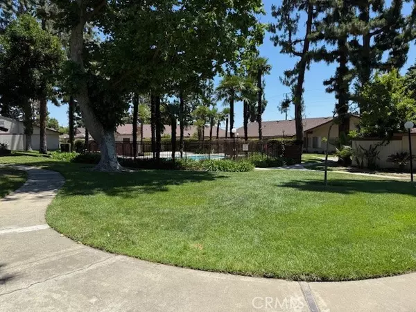 Upland, CA 91786,1453 W 7th ST