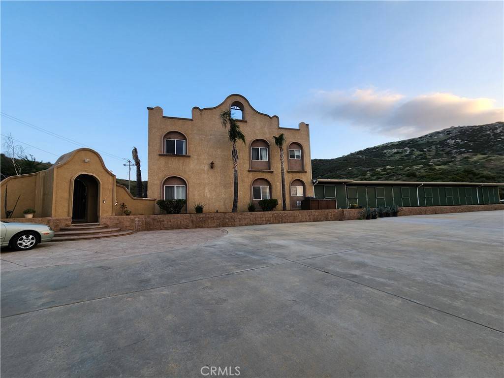 Banning, CA 92220,15305 DEL RITA RD