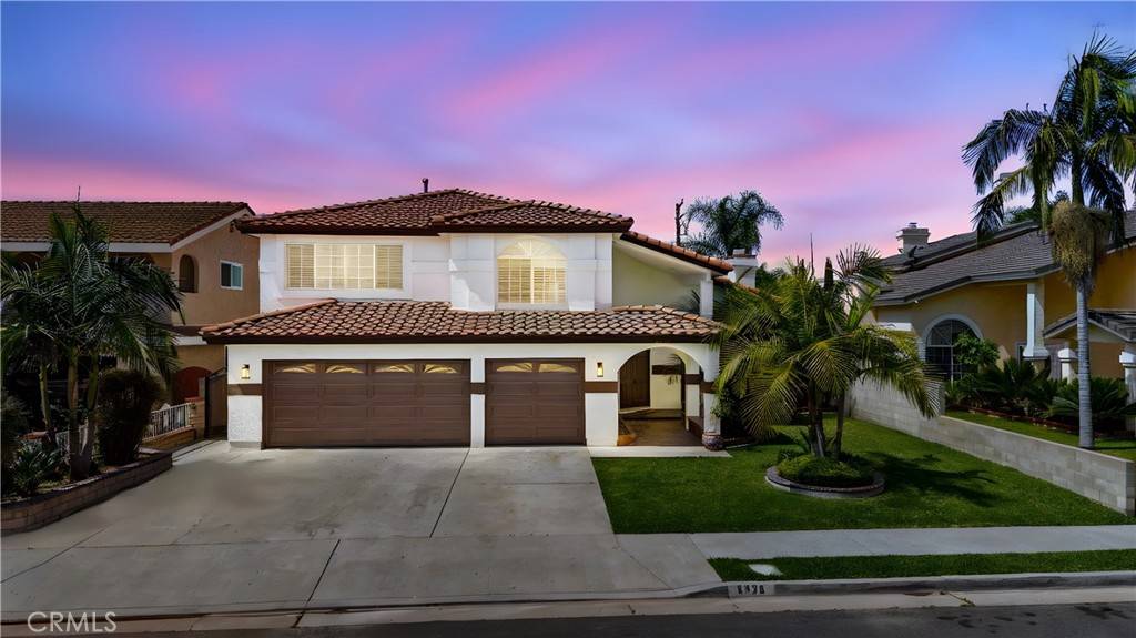 Downey, CA 90242,8426 Orange ST