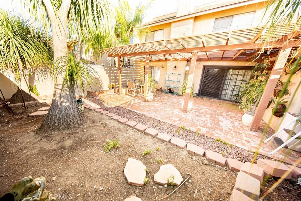 La Habra, CA 90631,1921 Pine DR