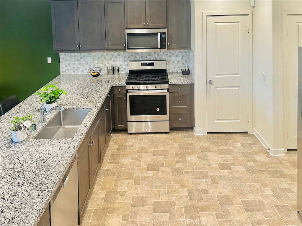 Moreno Valley, CA 92555,12707 Tigers Eye WAY