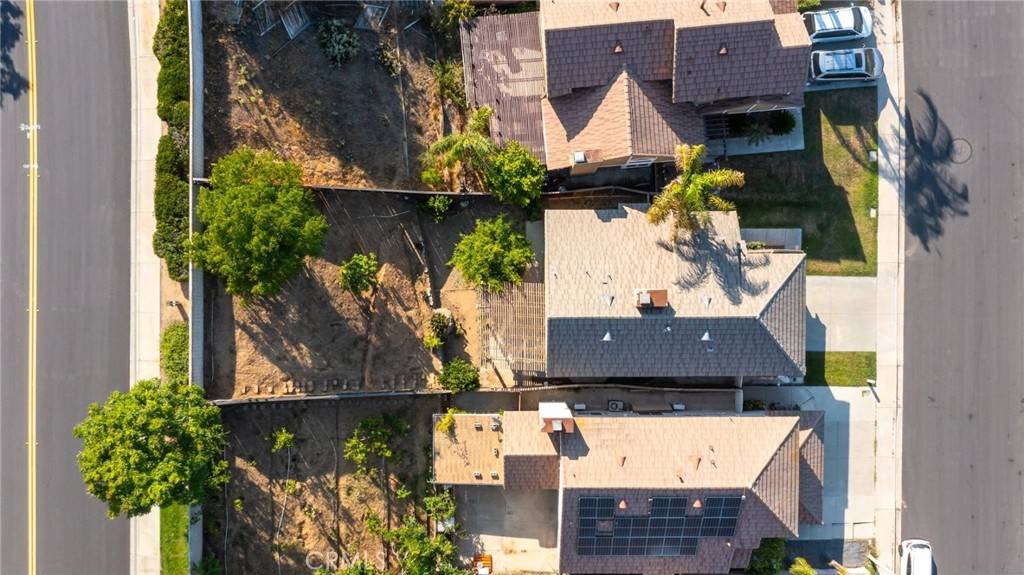 Fontana, CA 92337,16207 Trailwinds DR
