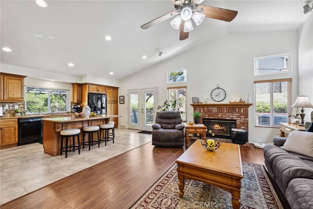 Riverside, CA 92506,6752 Laurelbrook DR