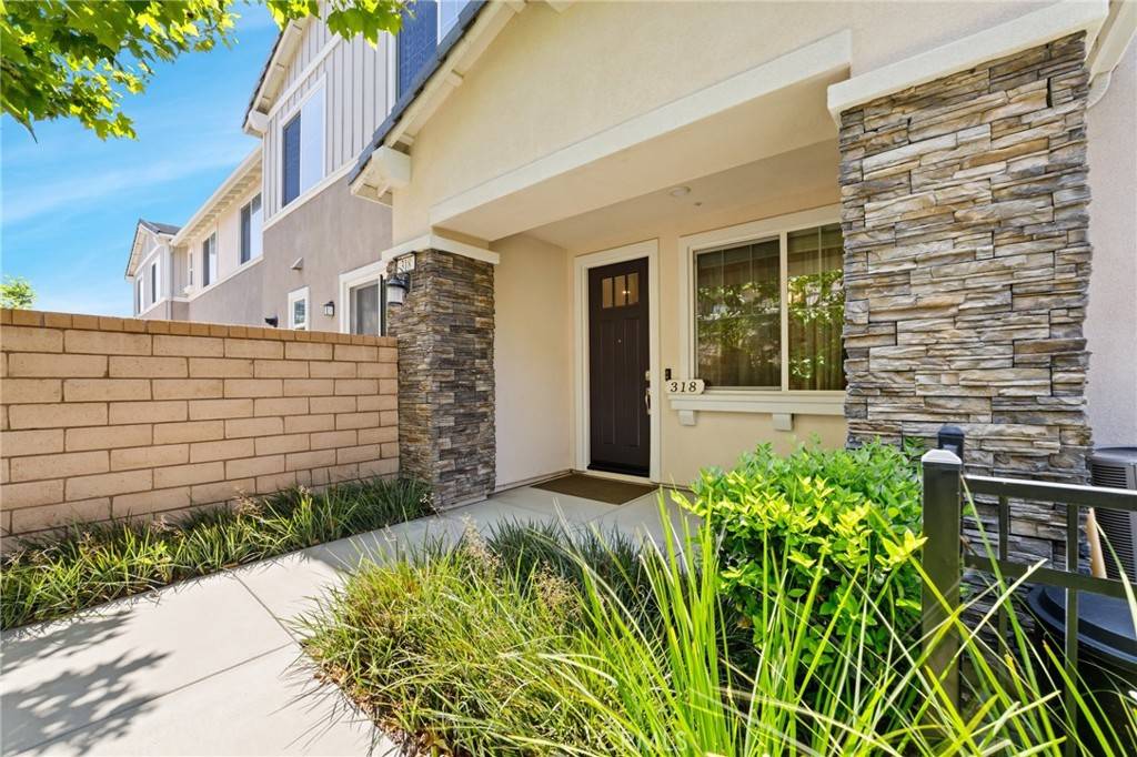 16502 Casa Grande AVE #318, Fontana, CA 92336