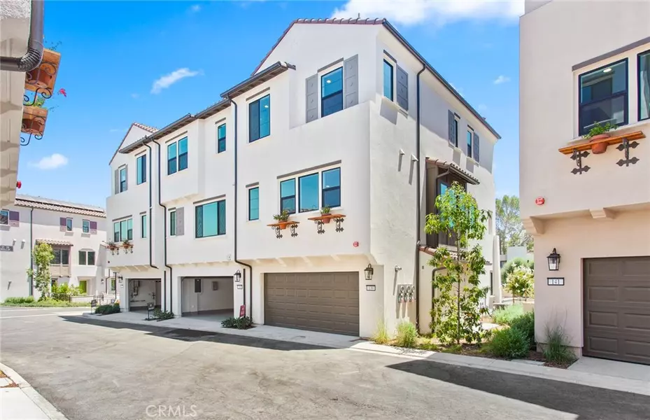 139 Bridle DR, Burbank, CA 91506