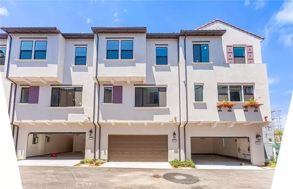 150 Bridle DR, Burbank, CA 91506