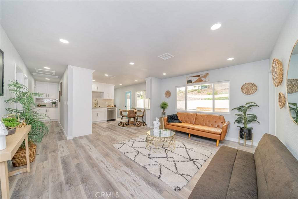 Pomona, CA 91766,2133 Powers ST
