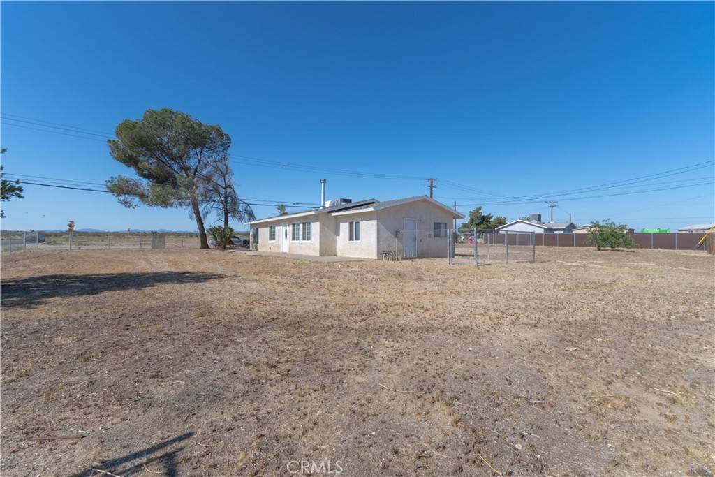 Hesperia, CA 92345,11314 Mariposa RD
