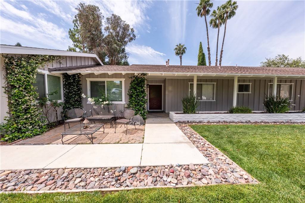 Riverside, CA 92506,1544 Bellefontaine DR