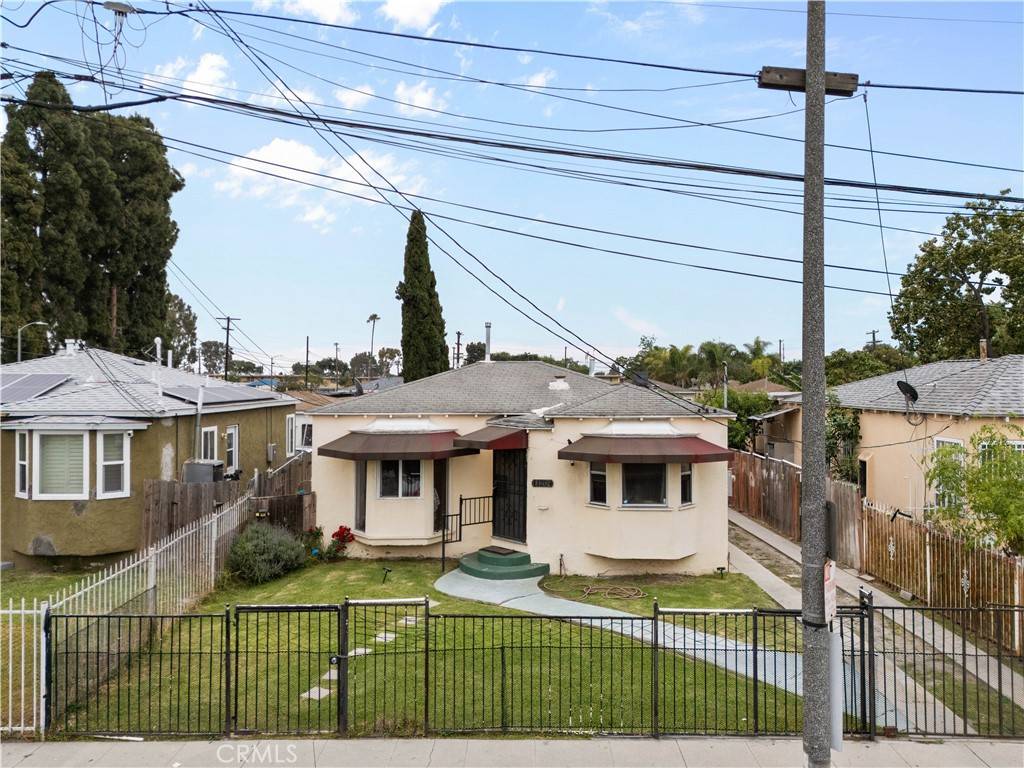 11204 Alvaro ST, Los Angeles, CA 90059