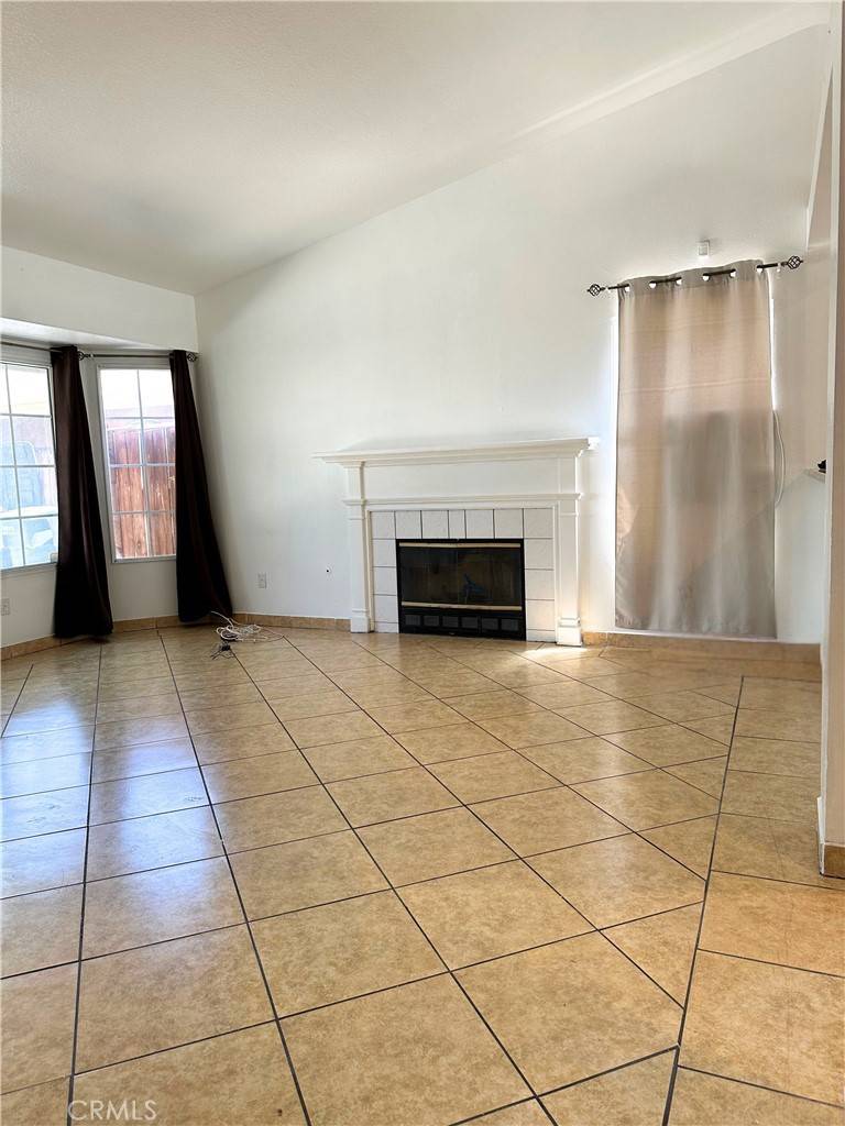Perris, CA 92571,2582 Buchanan CT