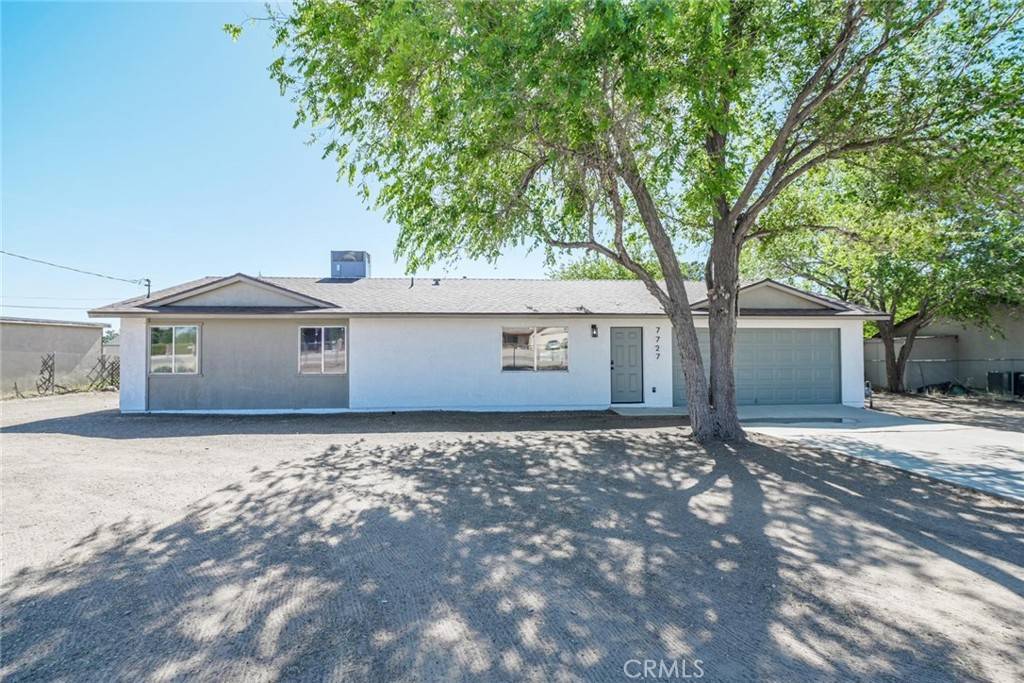 7727 Oakwood AVE, Hesperia, CA 92345