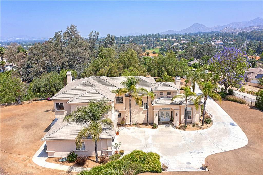 5891 Via susana, Riverside, CA 92506