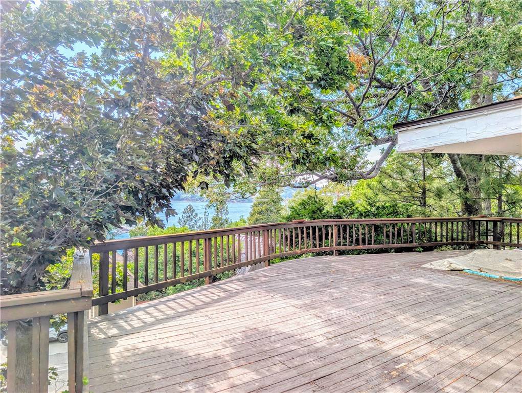 Lake Arrowhead, CA 92352,485 State Hwy 173