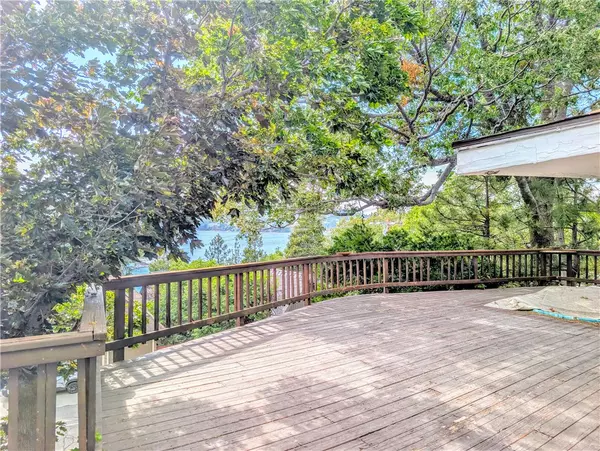 Lake Arrowhead, CA 92352,485 State Hwy 173