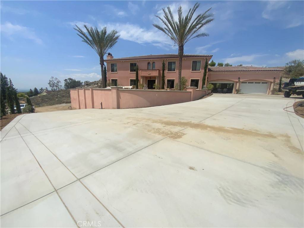 Riverside, CA 92506,17190 Small Canyon LN