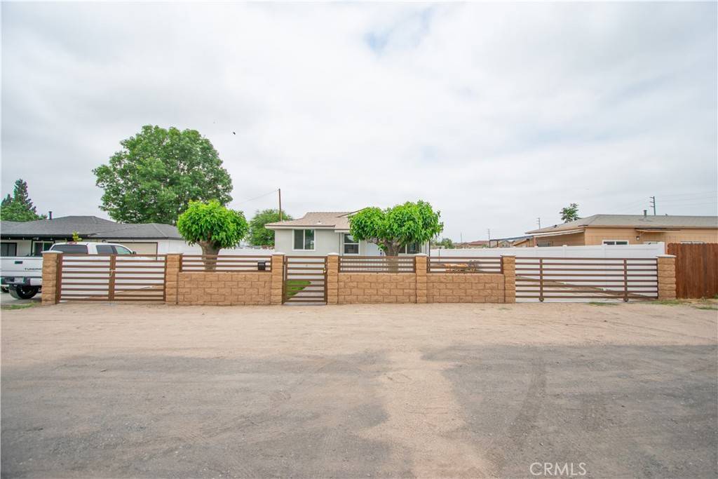 Eastvale, CA 92880,14723 Walters ST