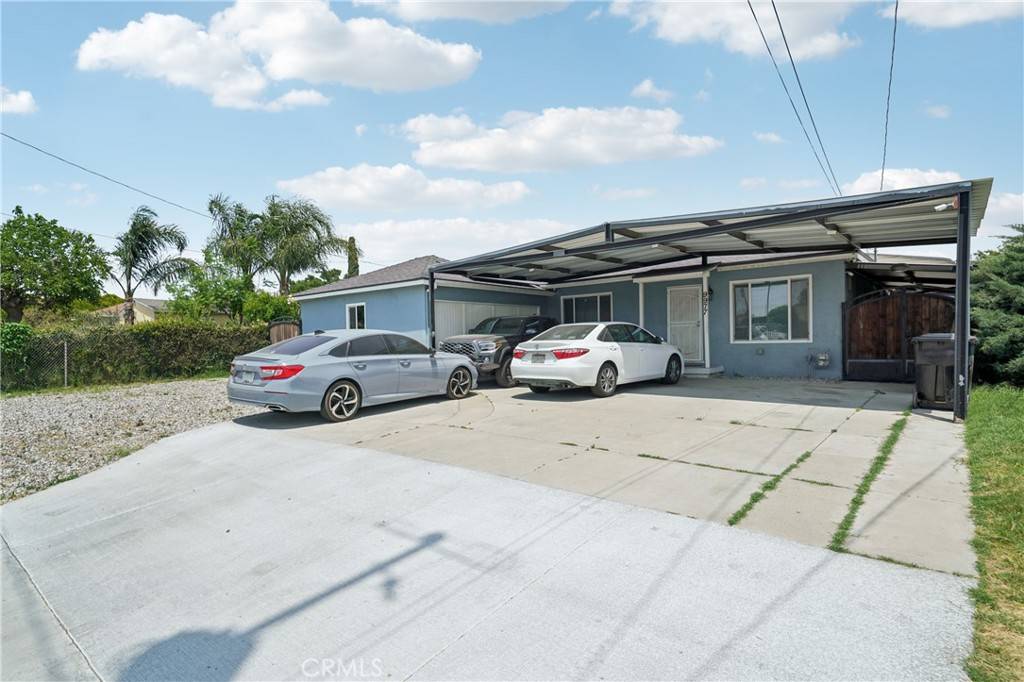 Fontana, CA 92335,9977 Elwood AVE