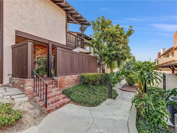 Whittier, CA 90601,5115 Castelotte CT