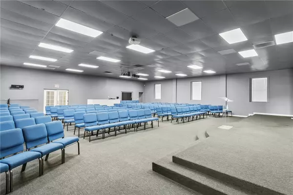 San Bernardino, CA 92410,1087 W Mill ST