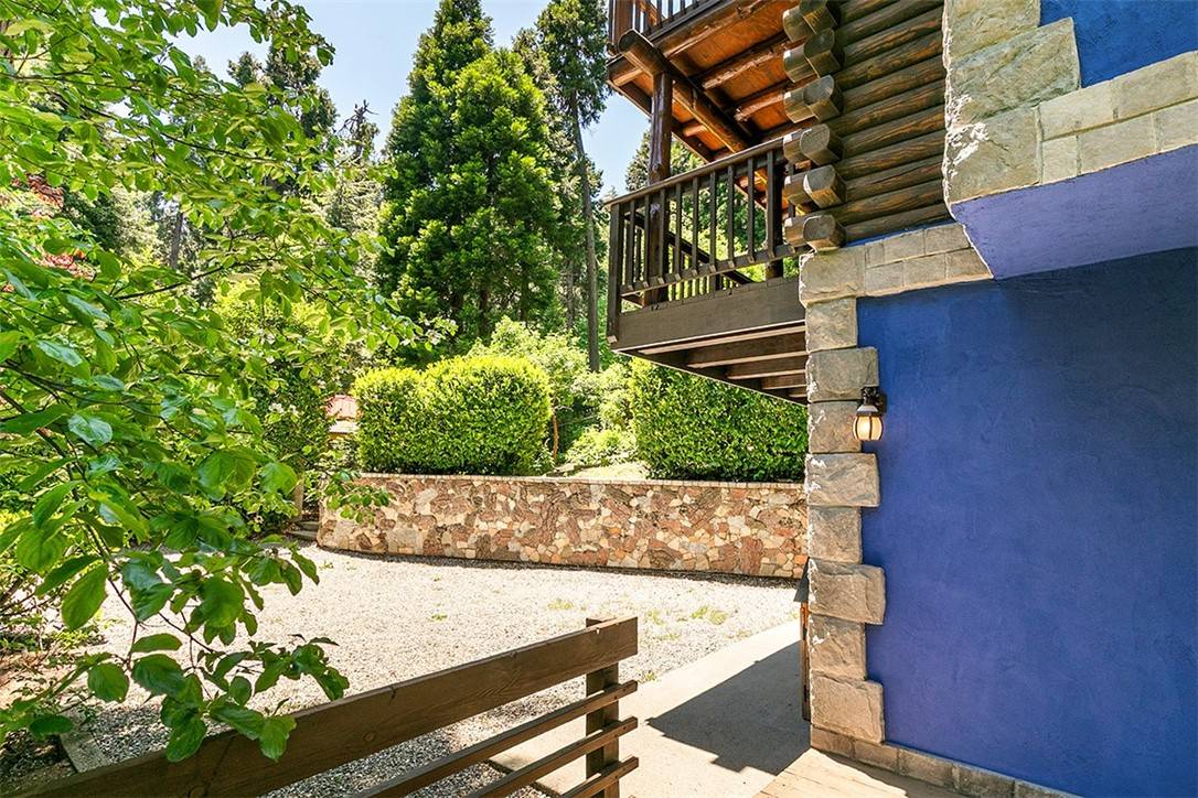 Lake Arrowhead, CA 92385,760 Kuffel Canyon RD