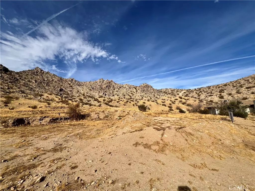 Palmdale, CA 93591,0 Manato ST